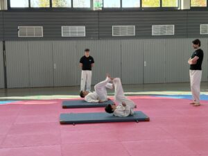 25-10-11 11-03-32 1681